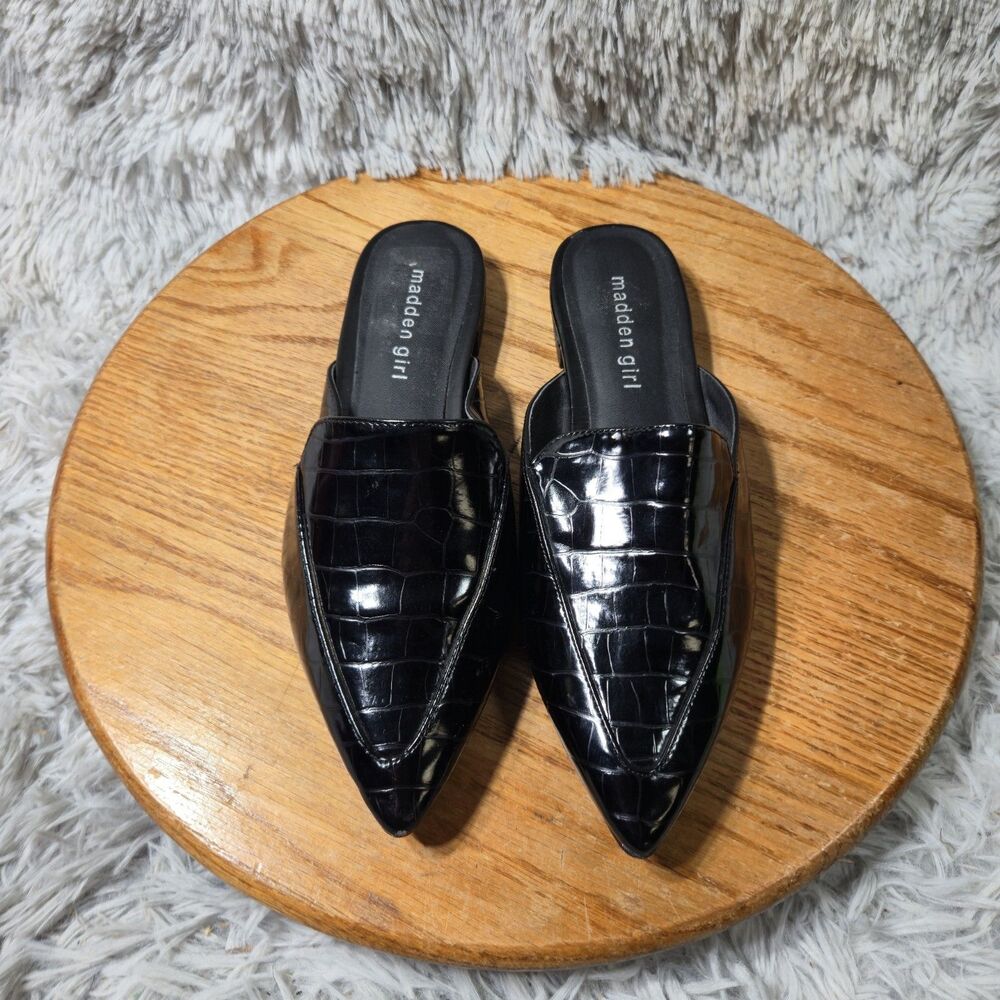 Madden Girl Slip On Loafers Retro Y2K Black Shoes Comfort Wear Pointed Toe Mules